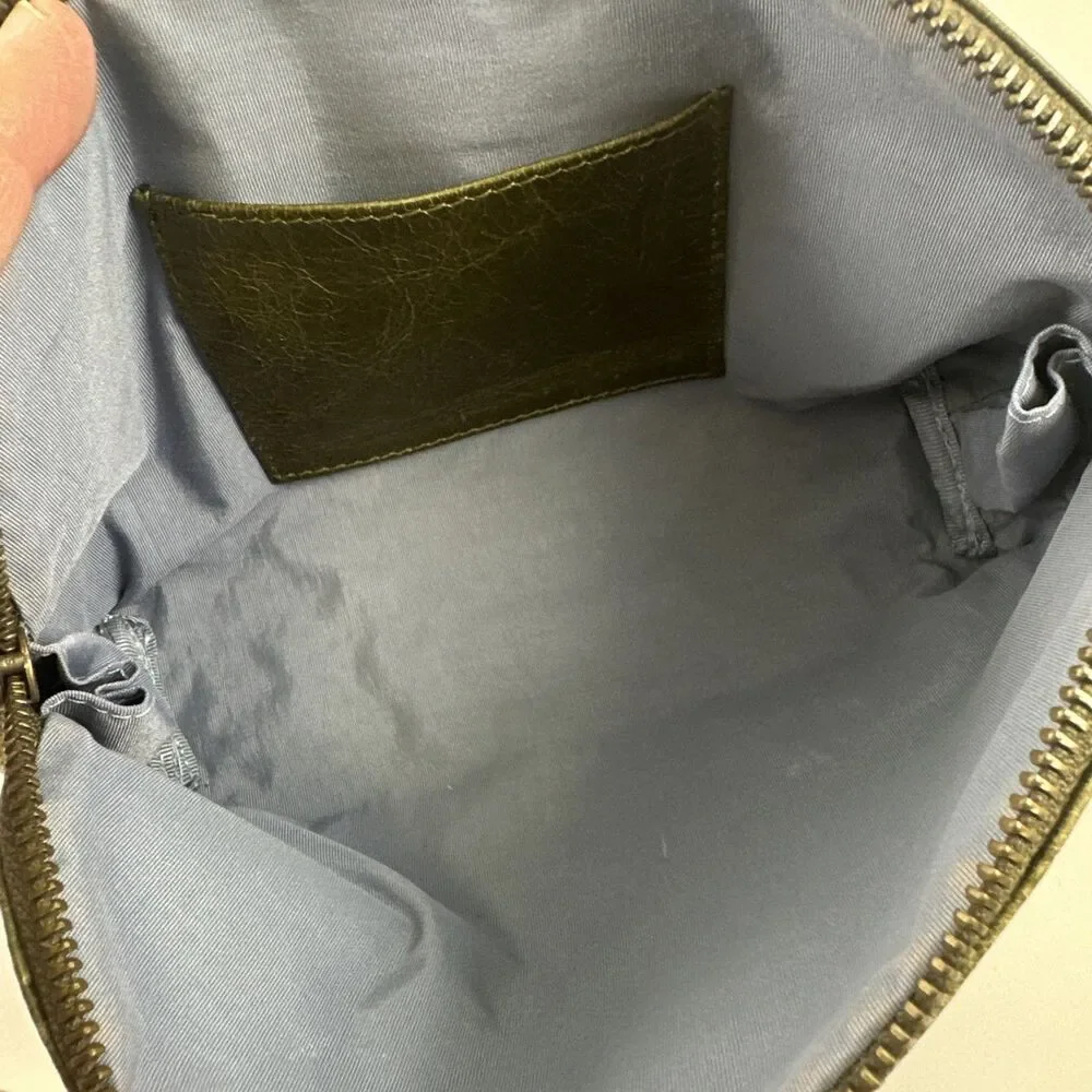 Clava leather accessory